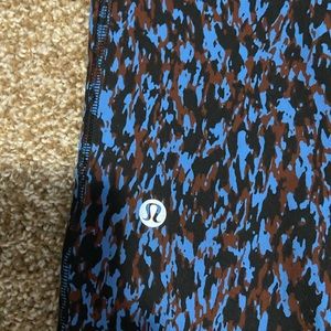 LULULEMON blue and brown camo leggings, swift speed high rise tight, size 6